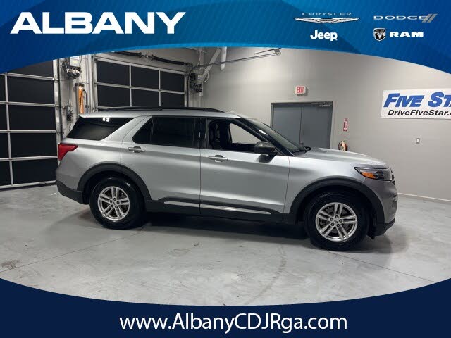 2023 Ford Explorer XLT RWD