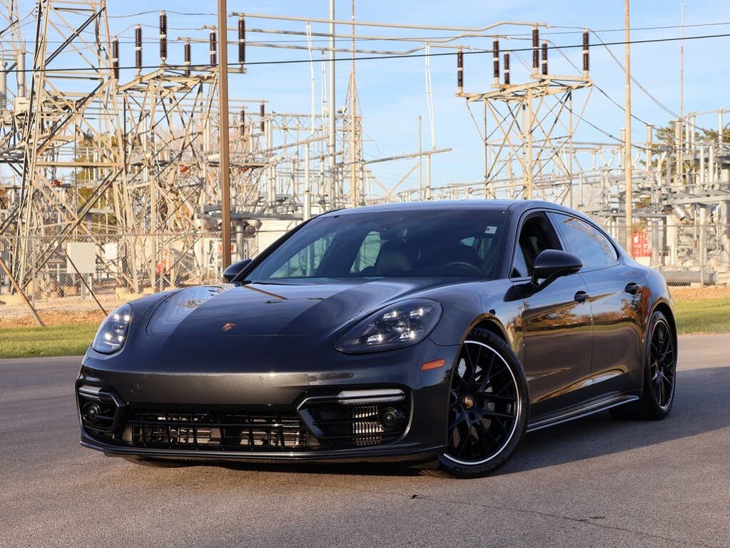 2022 Porsche Panamera Turbo S Executive AWD