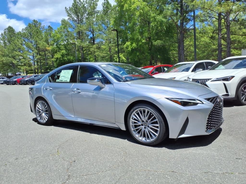 2025 Lexus IS 300 RWD