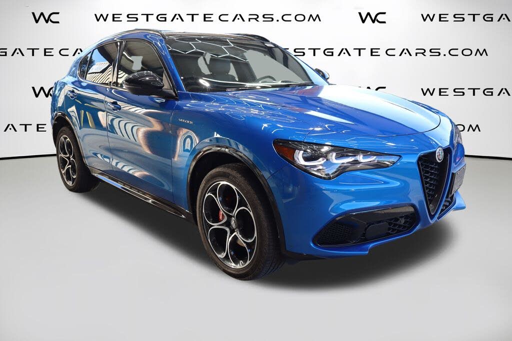 2024 Alfa Romeo Stelvio Veloce AWD