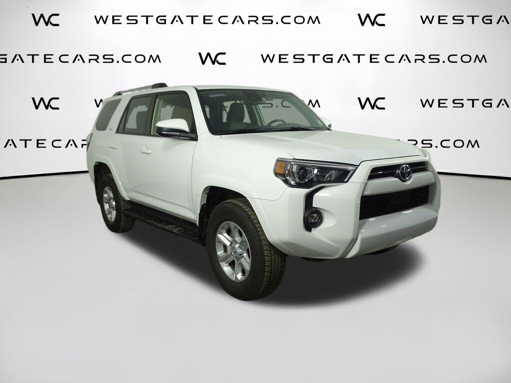 2024 Toyota 4Runner SR5 4WD