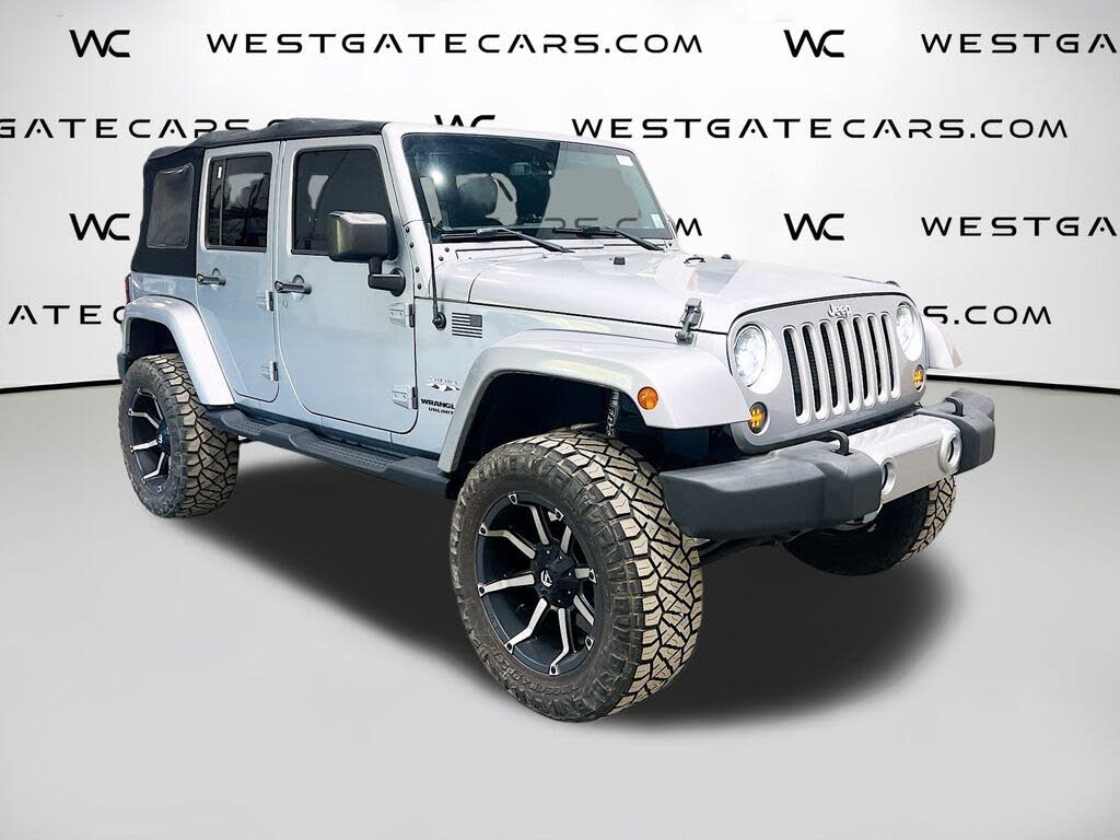 2016 Jeep Wrangler Unlimited Sahara 4WD