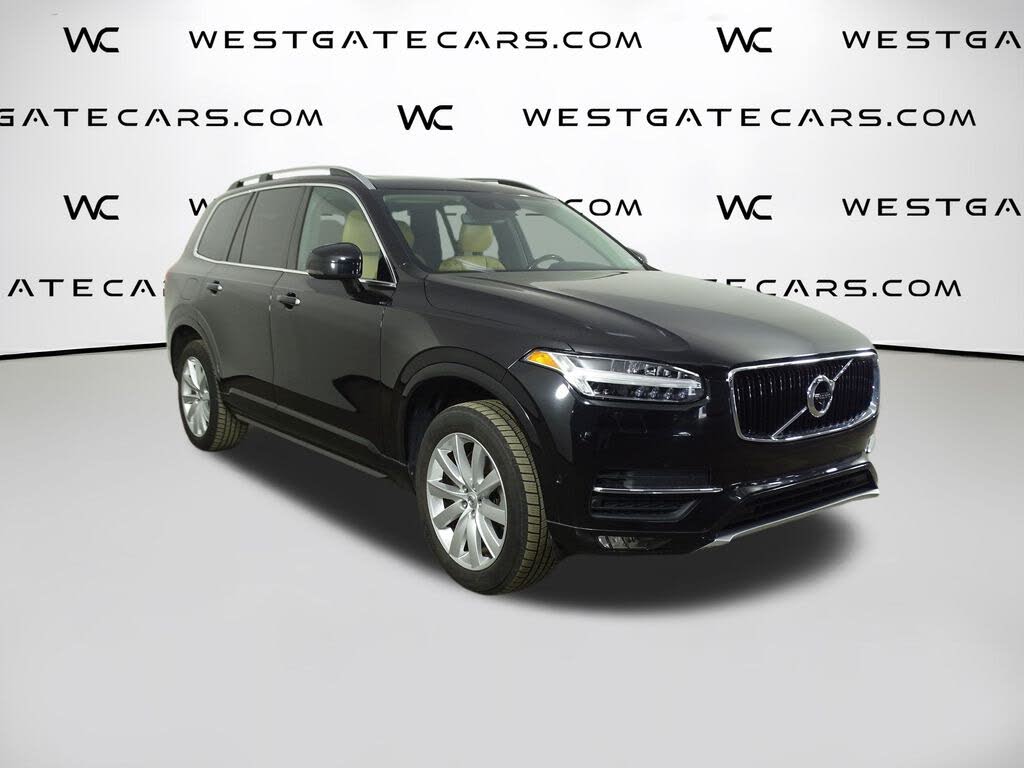 2016 Volvo XC90 T6 Momentum AWD