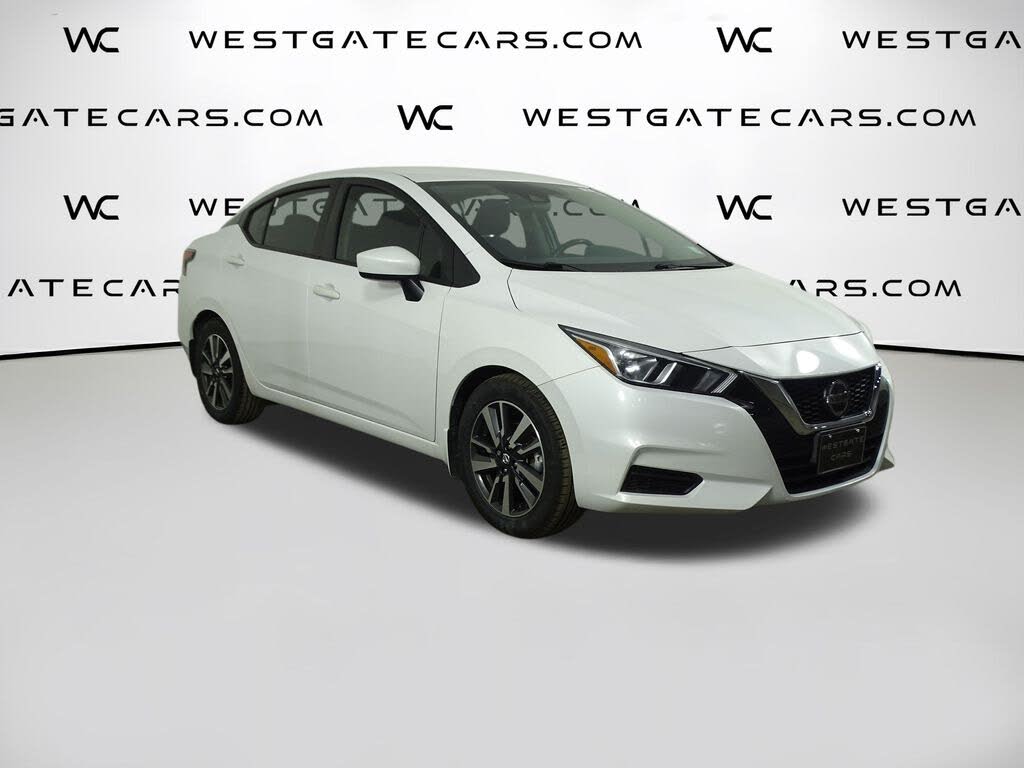 2022 Nissan Versa SV FWD