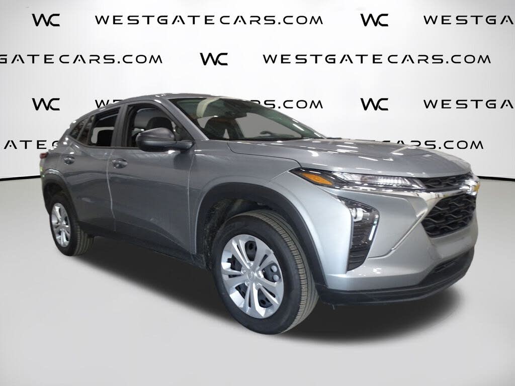 2024 Chevrolet Trax LS FWD