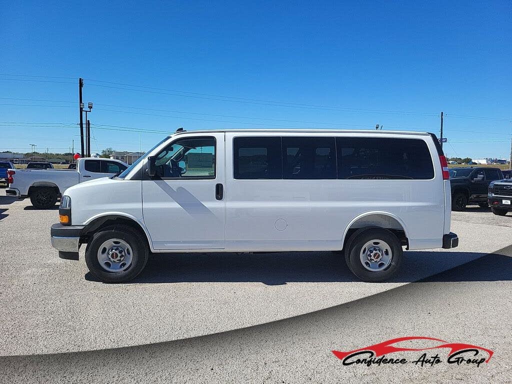 2025 GMC Savana LS 2500 RWD