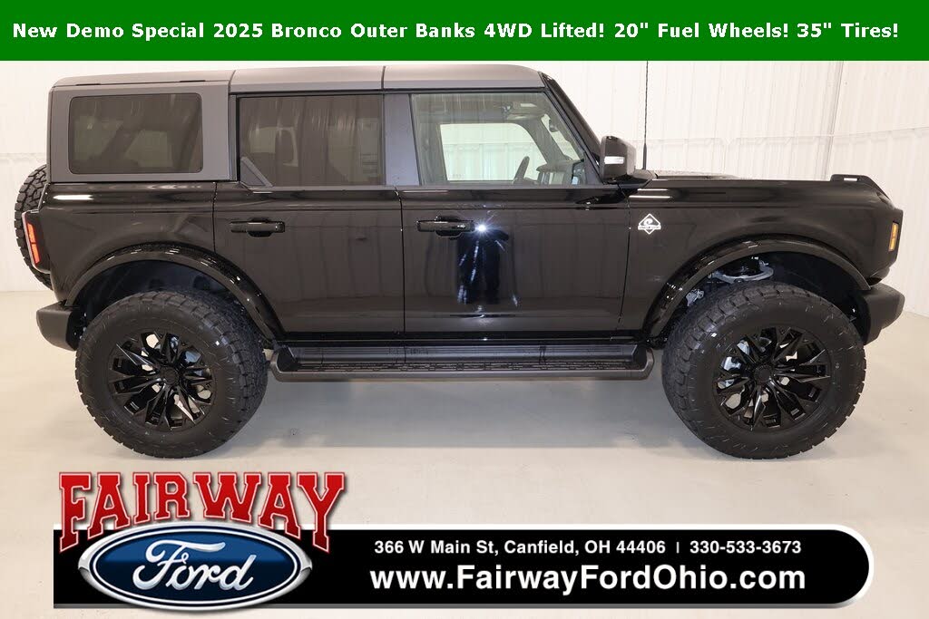 2025 Ford Bronco Outer Banks 4-Door 4WD