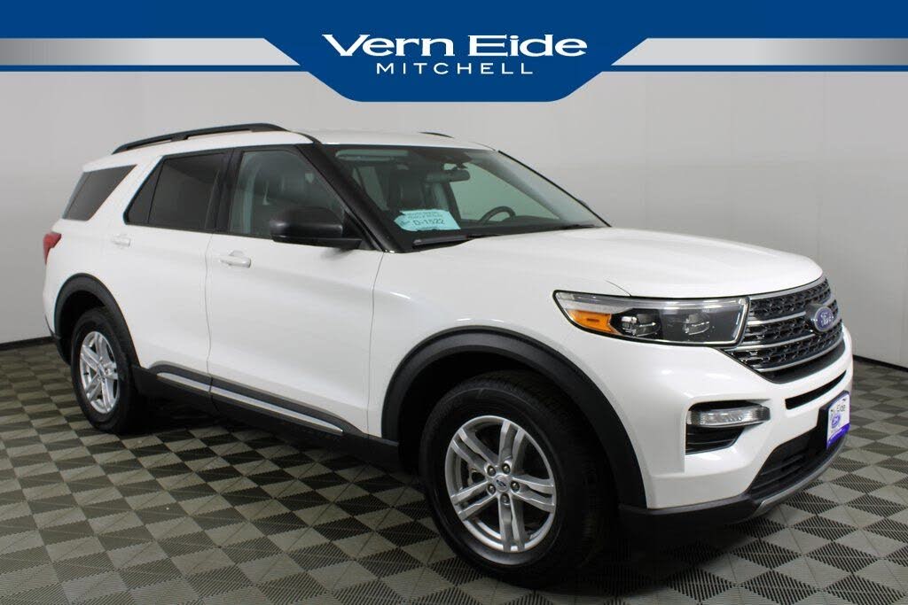 2023 Ford Explorer XLT AWD