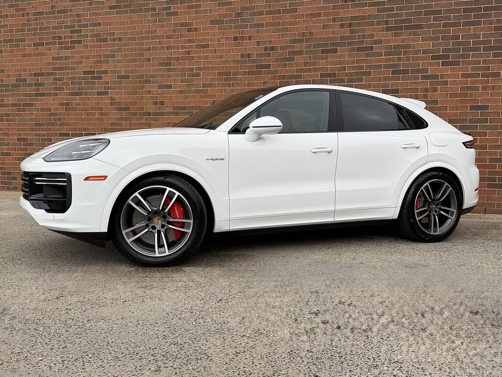 2024 Porsche Cayenne Coupe AWD