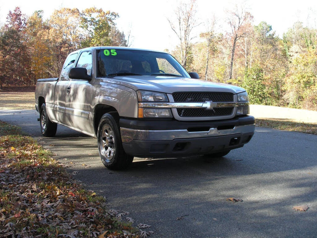 2005 Chevrolet Silverado 1500 LS Extended Cab RWD