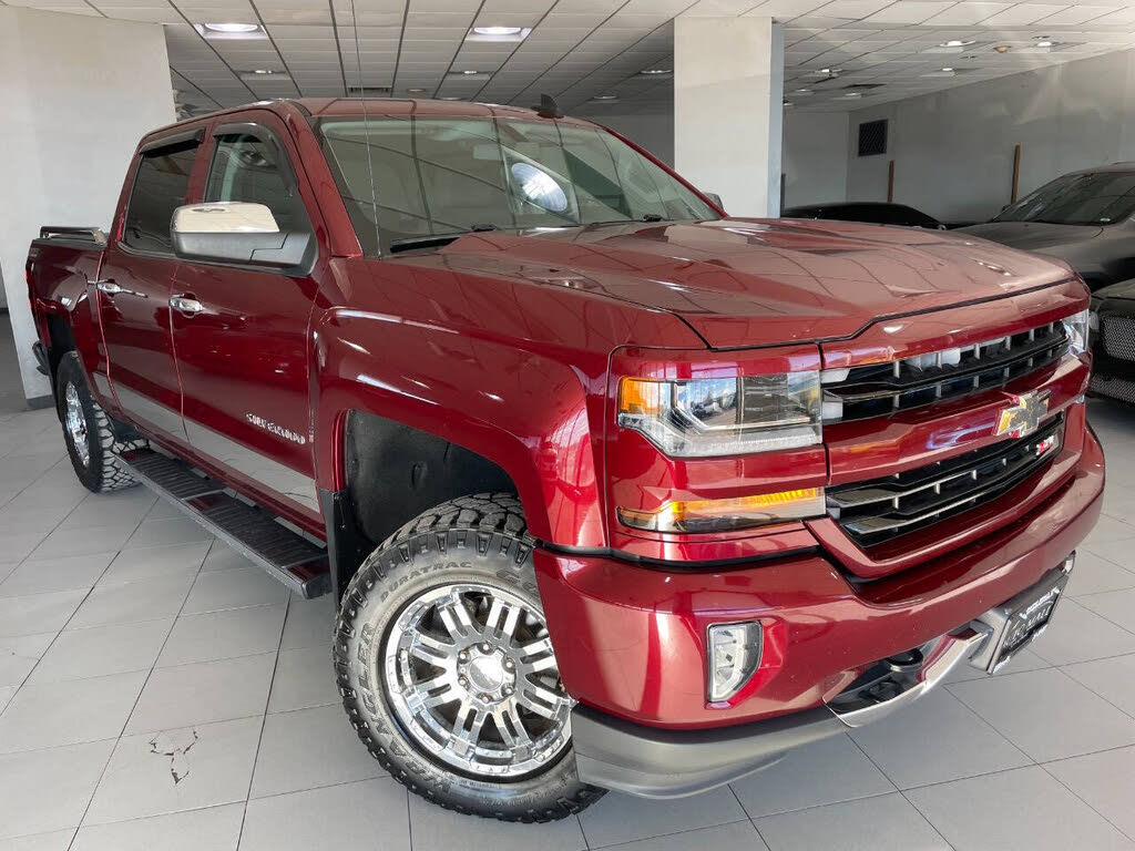 2017 Chevrolet Silverado 1500 LT Z71 Crew Cab 4WD