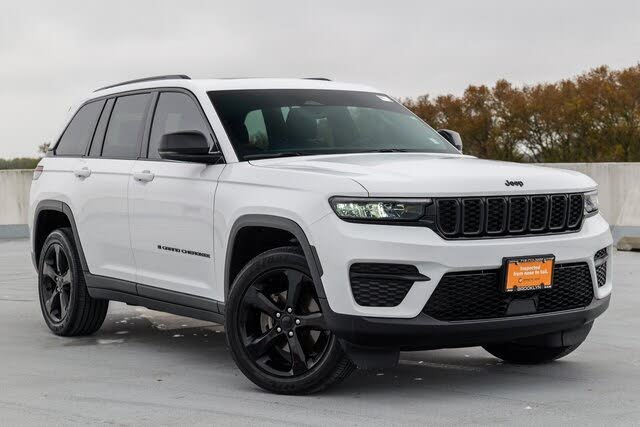 2023 Jeep Grand Cherokee Altitude 4WD