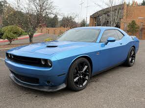 Dodge Challenger R/T Scat Pack RWD