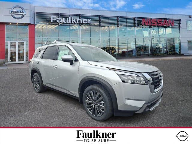 2025 Nissan Pathfinder SL 4WD