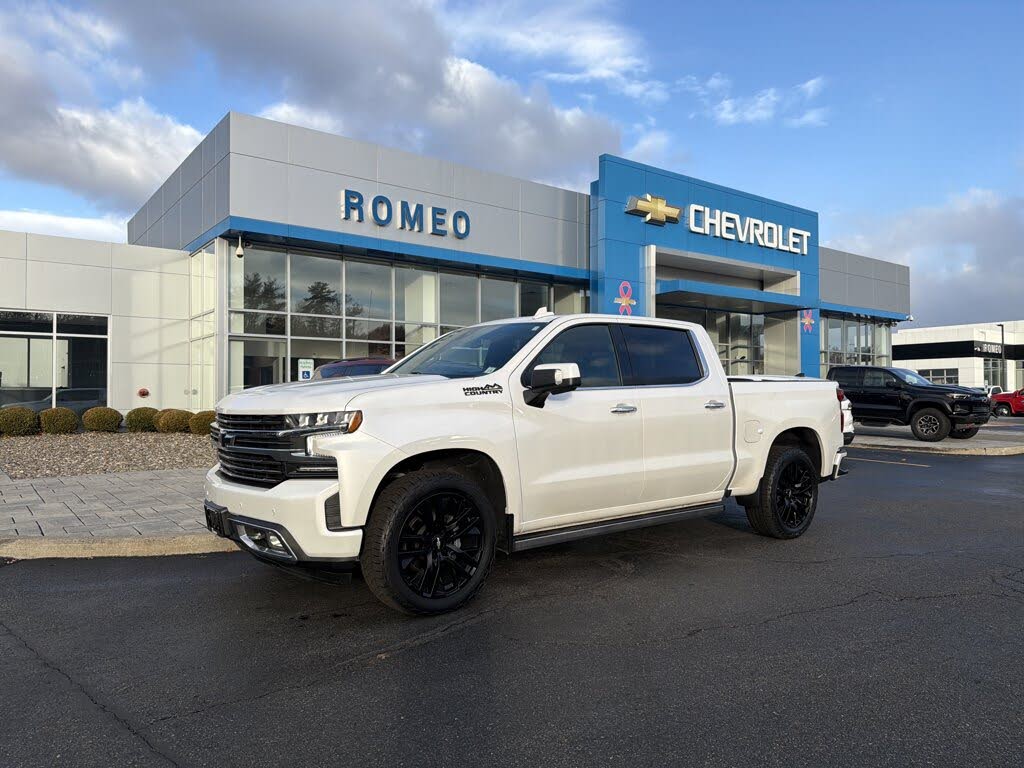 2022 Chevrolet Silverado 1500 High Country Crew Cab 4WD