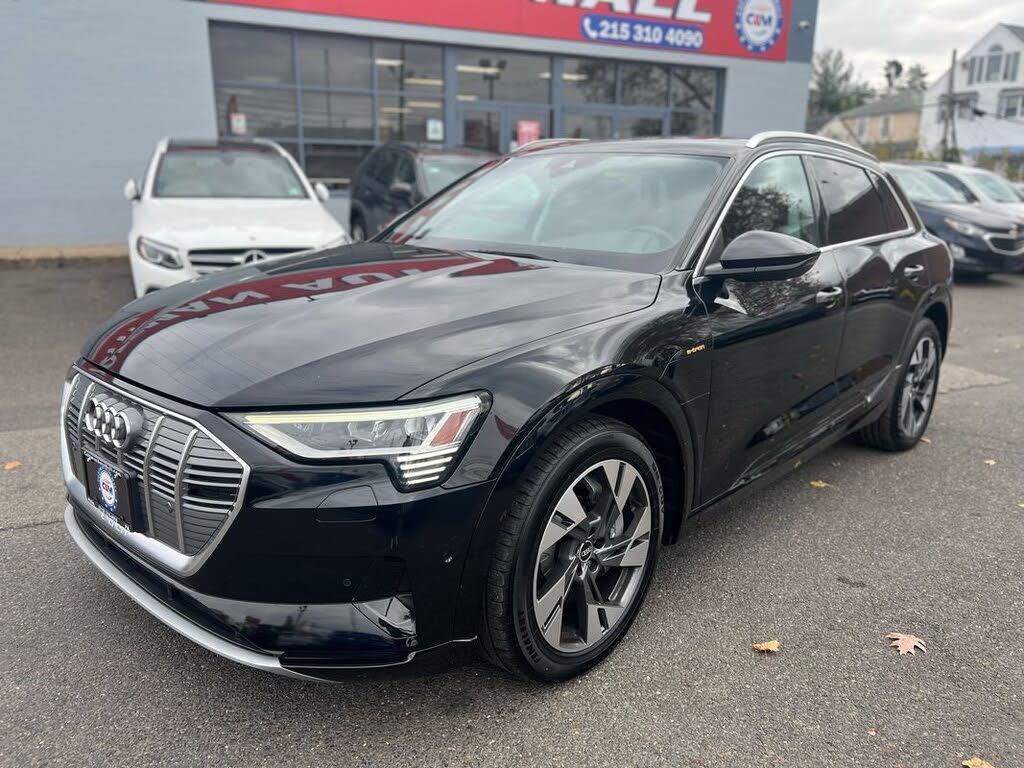 2021 Audi e-tron quattro Premium Plus SUV