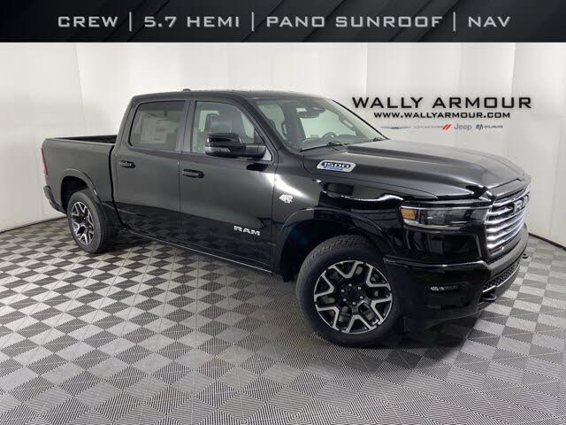 2026 RAM 1500 Laramie Crew Cab 4WD