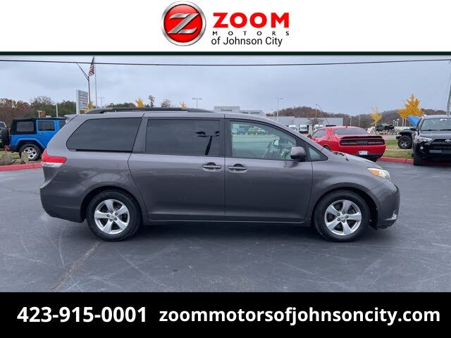 2012 Toyota Sienna LE 7-Passenger