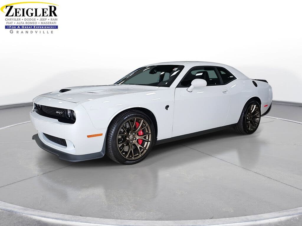 2015 Dodge Challenger SRT Hellcat RWD