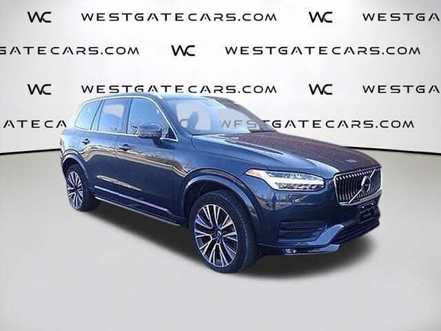 2022 Volvo XC90 T6 Momentum 7-Passenger AWD