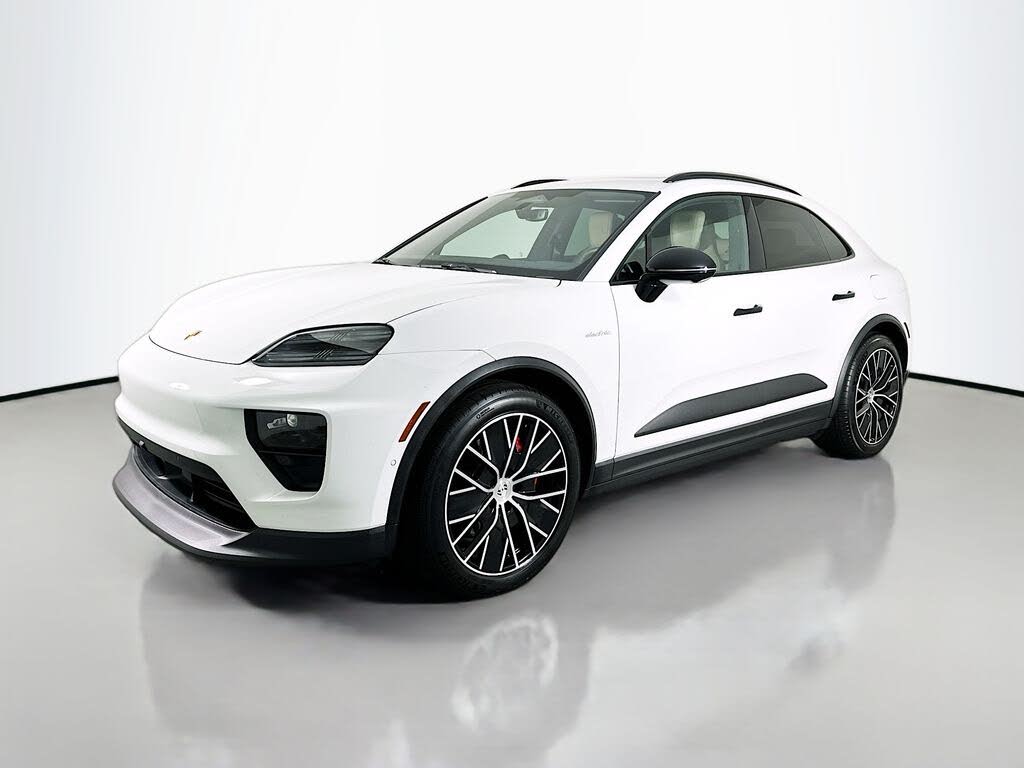 2025 Porsche Macan AWD