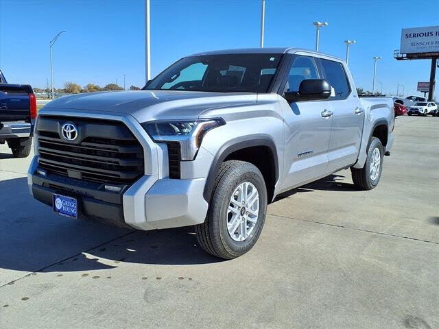2026 Toyota Tundra SR5 CrewMax Cab 4WD