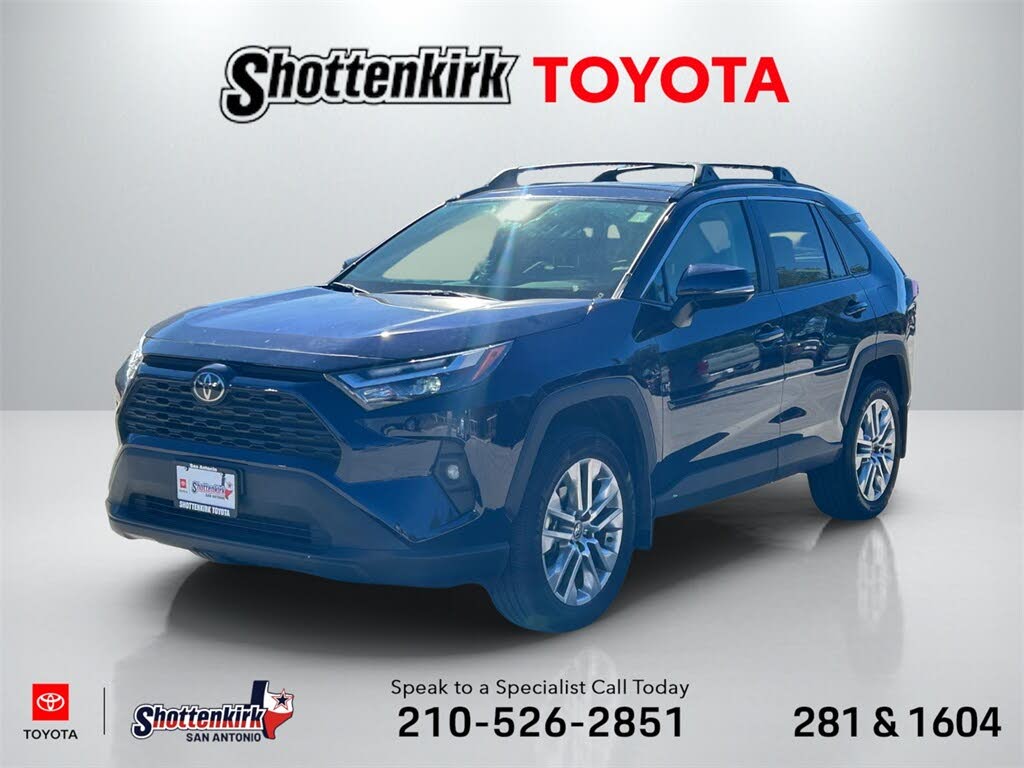 2024 Toyota RAV4 XLE Premium FWD