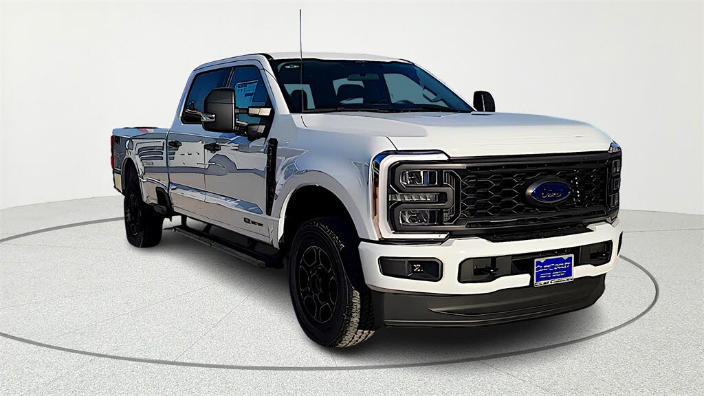 2025 Ford F-350 Super Duty XL Crew Cab 4WD