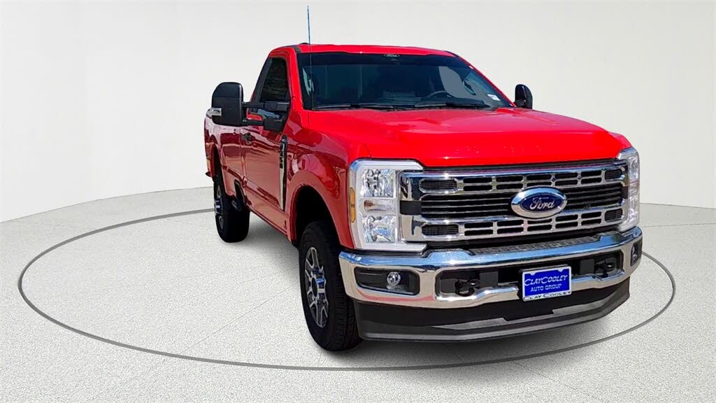 2025 Ford F-350 Super Duty XLT Regular Cab LB 4WD