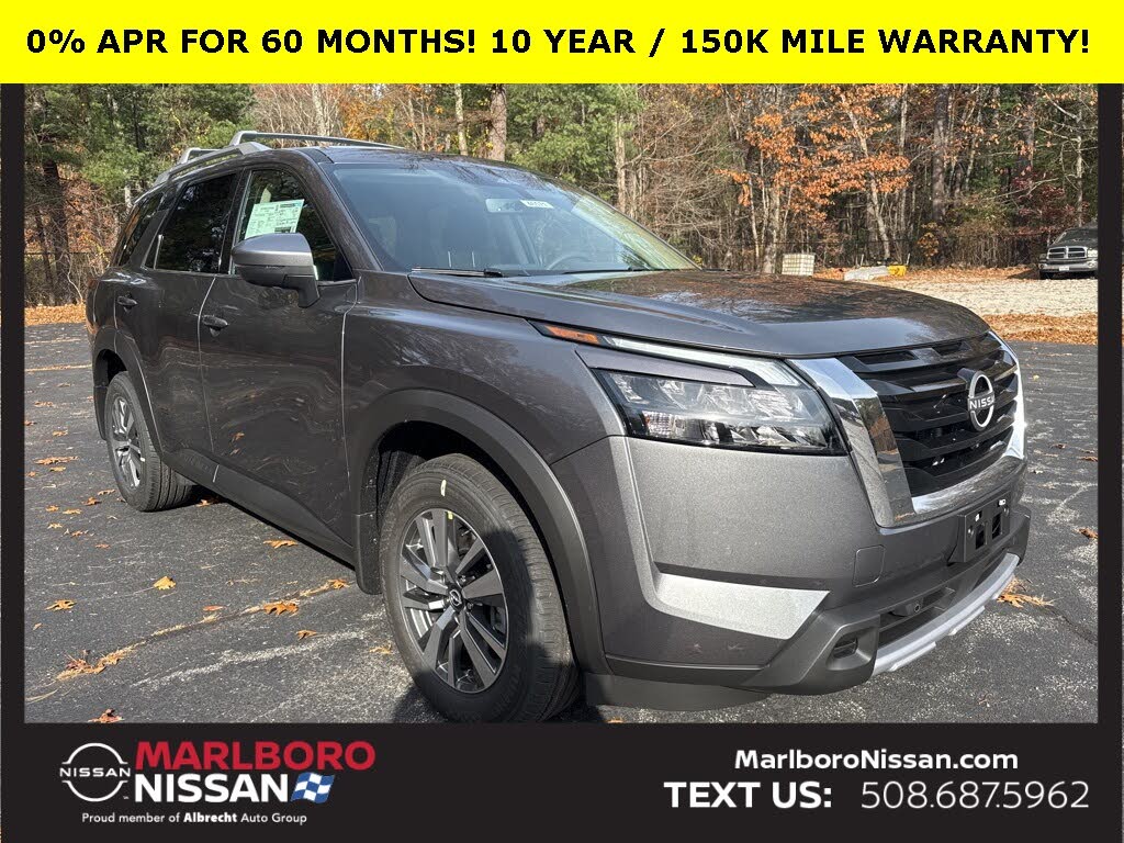 2025 Nissan Pathfinder SL 4WD