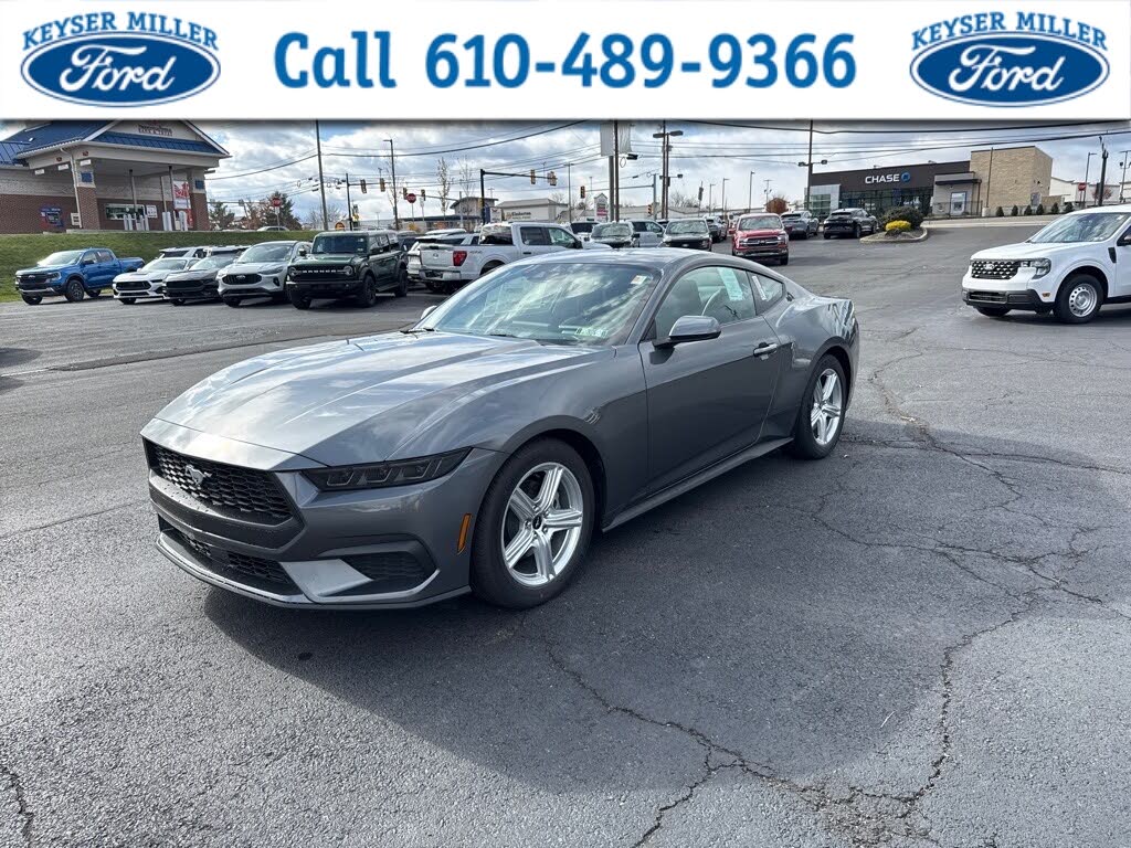 2026 Ford Mustang EcoBoost Fastback RWD