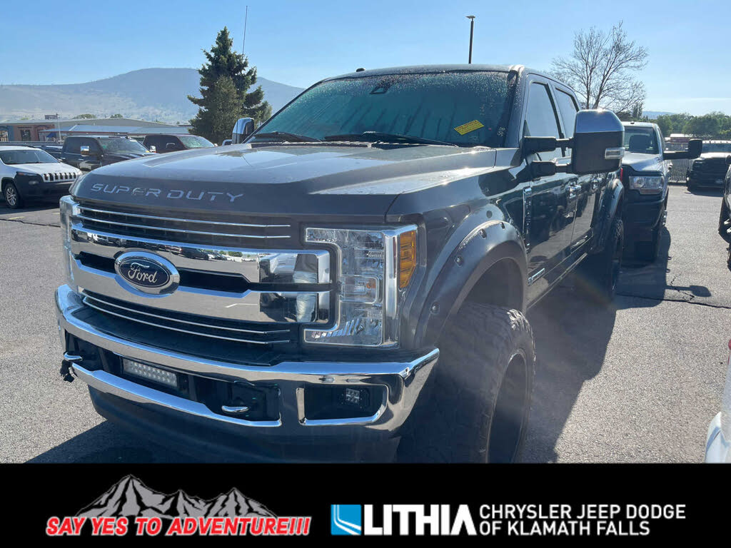 2017 Ford F-250 Super Duty Lariat Crew Cab 4WD