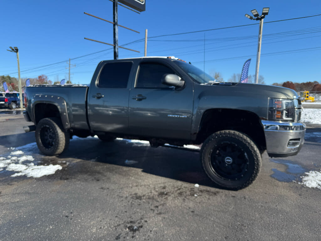 2011 Chevrolet Silverado 2500HD LTZ Crew Cab 4WD