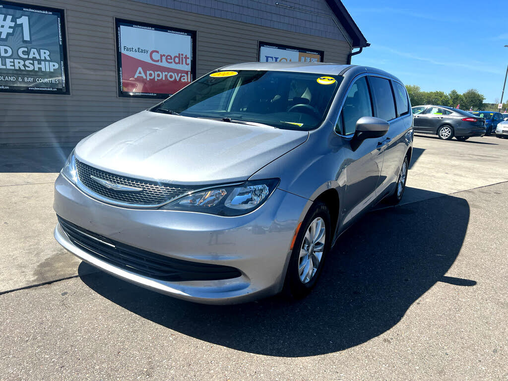 2017 Chrysler Pacifica Touring FWD
