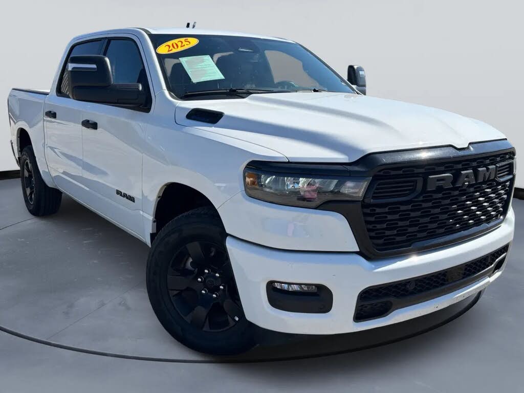 2025 RAM 1500 Tradesman Crew Cab 4WD