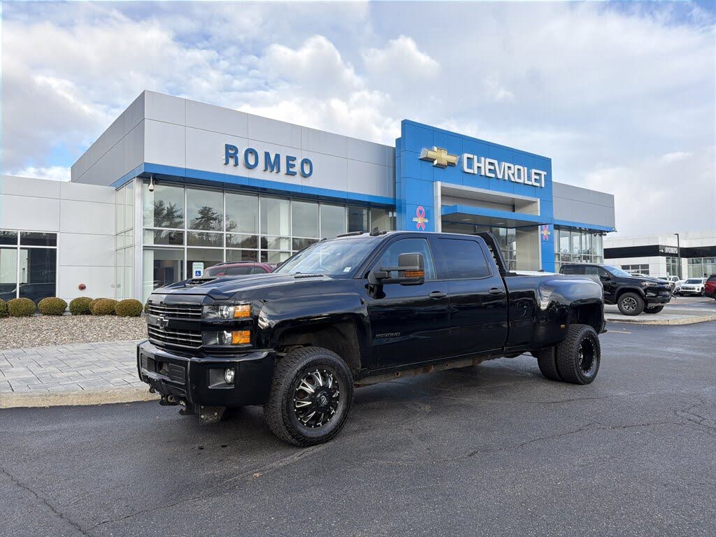 2017 Chevrolet Silverado 3500HD Work Truck Crew Cab 4WD
