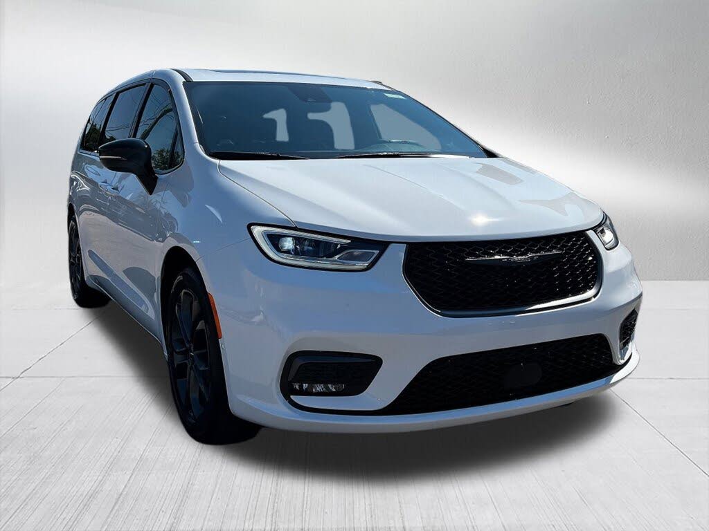 2026 Chrysler Pacifica Select FWD