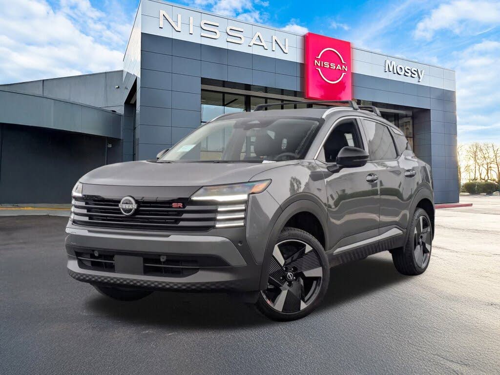 2026 Nissan Kicks SR FWD