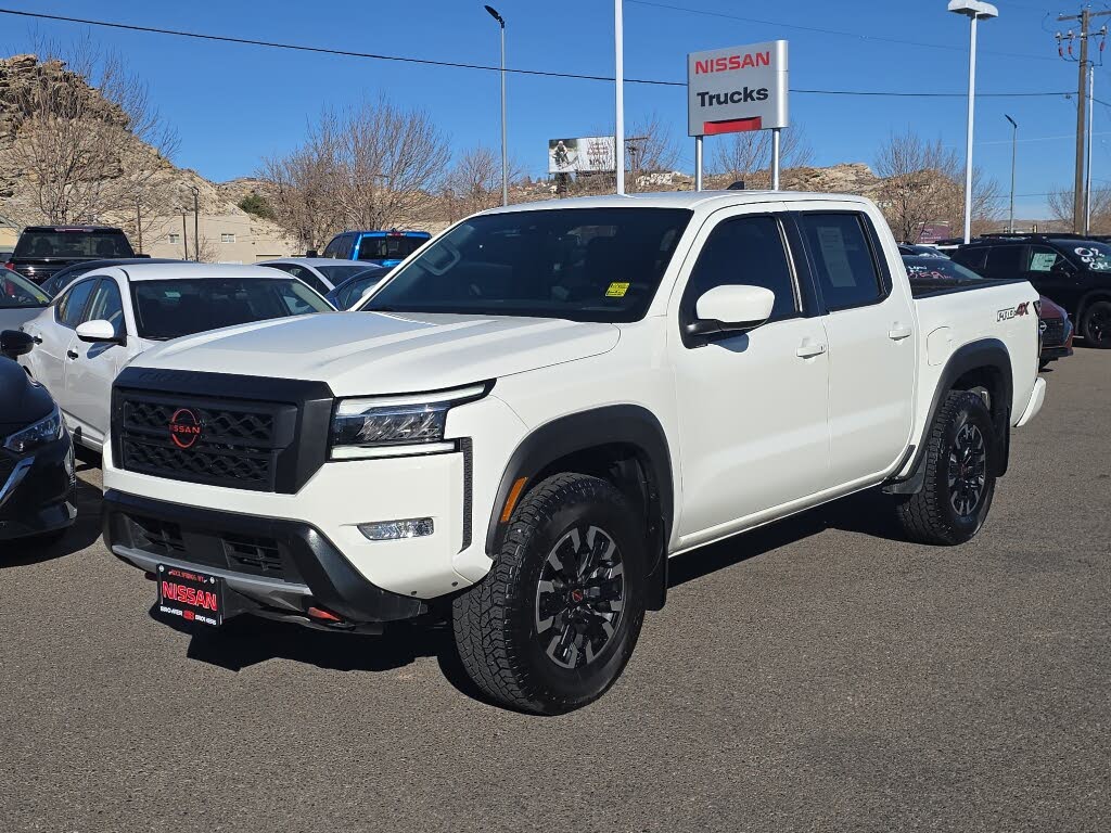 2024 Nissan Frontier PRO-4X Crew Cab 4WD