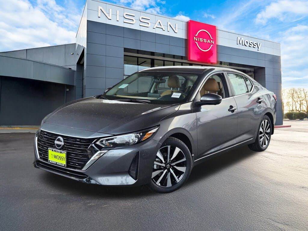 2025 Nissan Sentra SV FWD