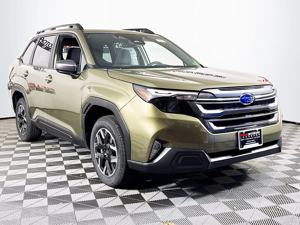 2025 Subaru Forester Premium Crossover AWD