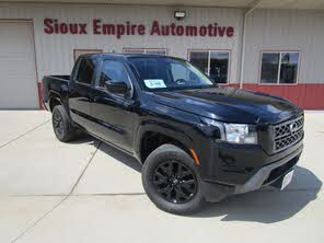 Nissan Frontier SV Crew Cab 4WD