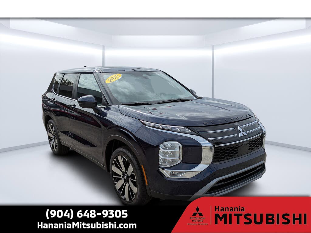 2025 Mitsubishi Outlander SE FWD