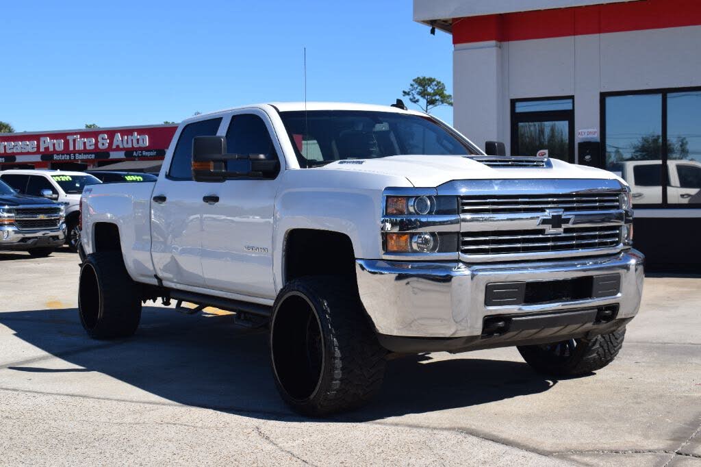 2017 Chevrolet Silverado 2500HD Work Truck Crew Cab 4WD