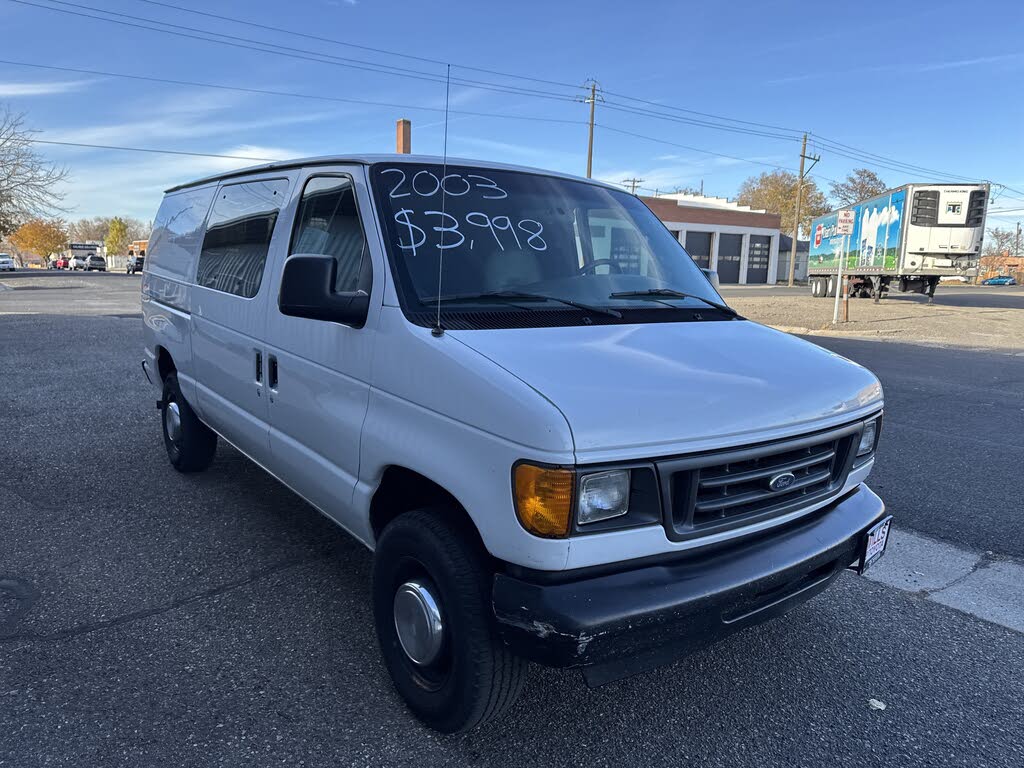 2003 Ford E-Series E-250 Cargo Van