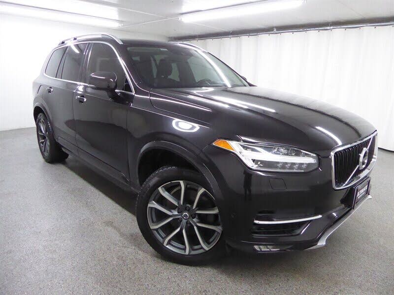 2016 Volvo XC90 T6 Momentum AWD