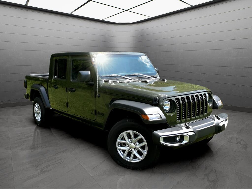 2023 Jeep Gladiator Sport S Crew Cab 4WD
