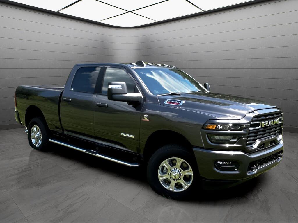 2025 RAM 2500 Big Horn Crew Cab 4WD