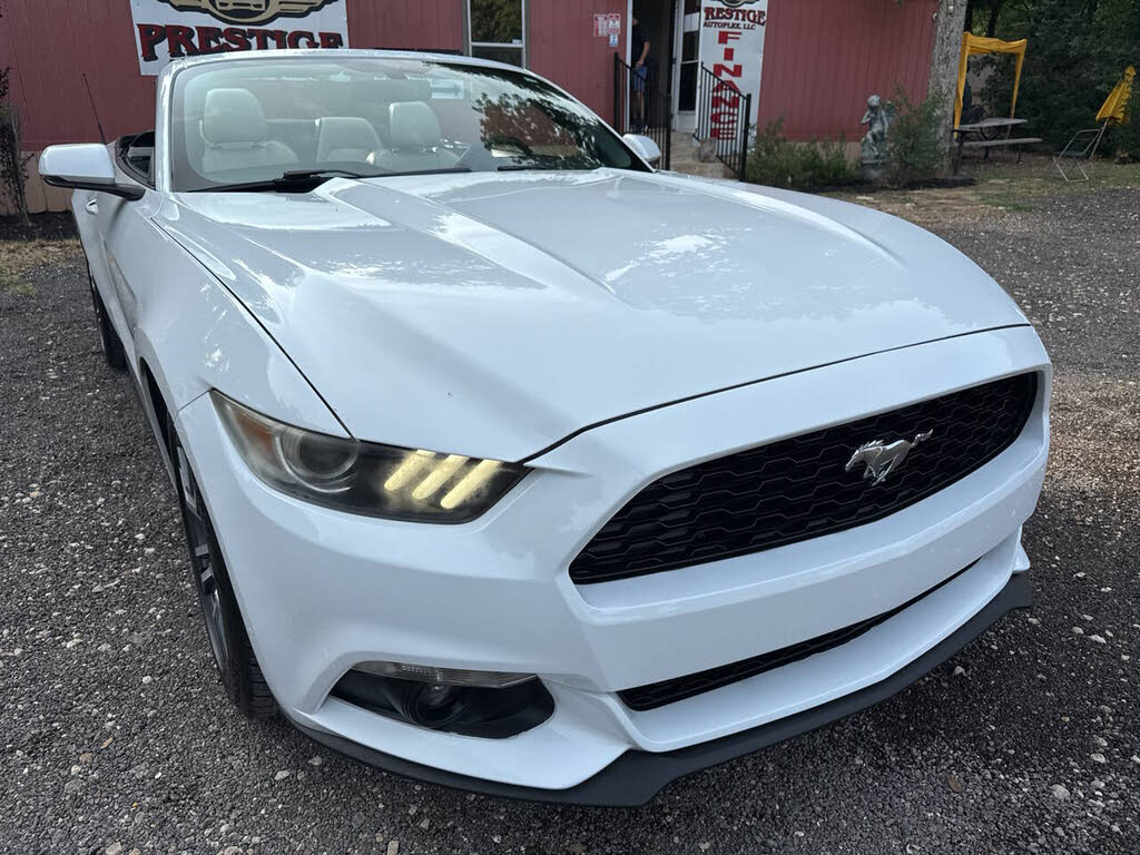 2016 Ford Mustang EcoBoost Premium Convertible RWD