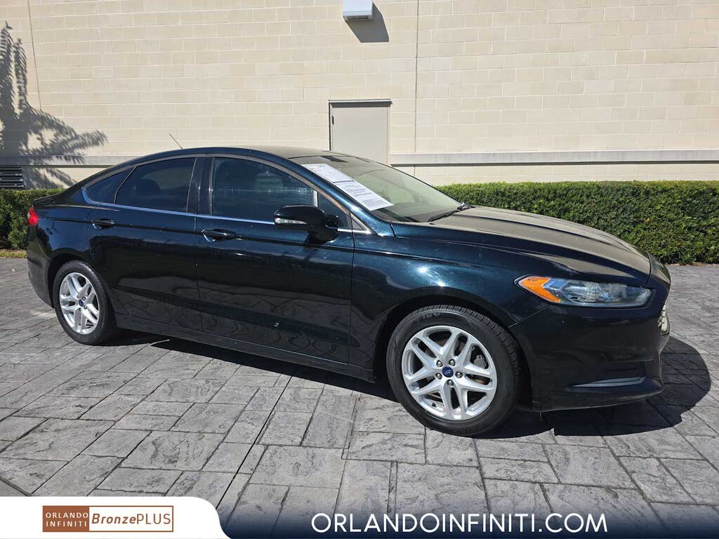 2014 Ford Fusion SE